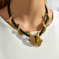 Fashion Snake Alloy Inlay Rhinestones Women's Necklace 1 Piece main image 1