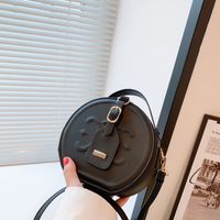 Women's Pu Leather Solid Color Streetwear Round Zipper Shoulder Bag Circle Bag Crossbody Bag sku image 1