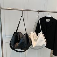 Women's Medium Pu Leather Solid Color Fashion Square Zipper Crossbody Bag main image 6