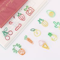 Creative Cartoon Carrot Fruit Christmas Colored Special-shaped Paper Clip main image 5