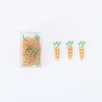 Creative Cartoon Carrot Fruit Christmas Colored Special-shaped Paper Clip sku image 2