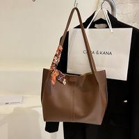 Women's Large All Seasons Pu Leather Solid Color Fashion Square Magnetic Buckle Tote Bag main image 3
