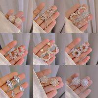 Simple Style Printing Metal Plating Rhinestones Women's Earrings 1 Pair main image 2