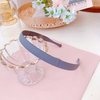 Korean Girl Color Folding Thin-edged Headband Simple Plastic Toothed Non-slip Headband Candy-colored Resin Wholesale Nihaojewelry sku image 7