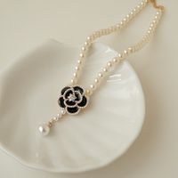 Elegant Flower Imitation Pearl Women's Necklace 1 Piece main image 5
