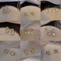 Mode Géométrique Alliage Placage Perles Artificielles Femmes Des Boucles D'oreilles 1 Paire main image 4