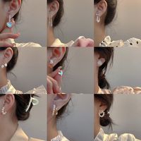 Mode Géométrique Alliage Placage Perles Artificielles Femmes Des Boucles D'oreilles 1 Paire main image 3