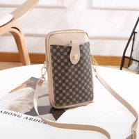 Women's Mini All Seasons Pu Leather Solid Color Vintage Style Square Zipper Phone Wallet sku image 4