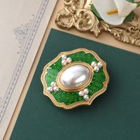 Retro Flower Alloy Inlay Artificial Gemstones Pearl Women's Brooches sku image 12