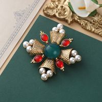 Retro Flower Alloy Inlay Artificial Gemstones Pearl Women's Brooches main image 3