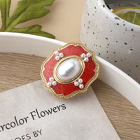Retro Flower Alloy Enamel Inlay Artificial Gemstones Pearl Women's Brooches main image 5