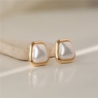 1 Pair Casual Simple Style Trapezoid Inlay Alloy Pearl Ear Studs main image 1