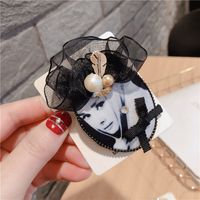 Retro Portrait Oval Alloy Inlay Artificial Gemstones Women's Brooches main image 5