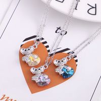 Cute Bear Alloy Gold Plated Crystal Women's Pendant Necklace main image 2