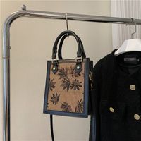 Women's Autumn Pu Leather Canvas Maple Leaf Vintage Style Square Zipper Handbag main image 4