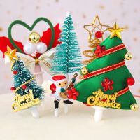 Christmas Wreath Bow Knot Bell Plastic Party Cake Decorating Supplies 1 Piece main image 5