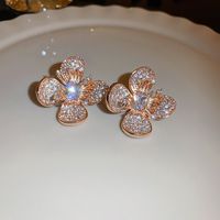 Fashion Flower Copper Inlay Crystal Pearl Ear Studs 1 Pair main image 6
