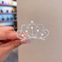 Fashion Crown Alloy Plating Inlay Rhinestones Pearl Insert Comb 1 Piece sku image 1