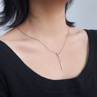 Style Simple Triangle Alliage Femmes Collier 1 Pièce main image 4