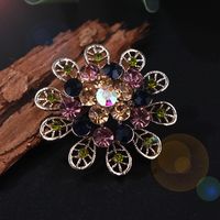 Retro Flor Nudo De Lazo Aleación Embutido Perlas Artificiales Diamantes De Imitación Mujeres Broches main image 2