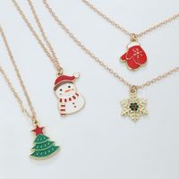 Mignon Sapin De Noël Bonhomme De Neige Flocon De Neige Alliage Placage Femmes Collier 4 Pièces main image 4