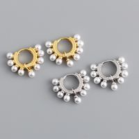 Fashion Round Silver Inlaid Pearls Earrings 1 Pair main image 1
