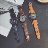 Retro Solid Color Buckle Quartz Men's Watches sku image 1