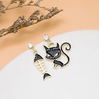 Fashion Cat Fish Bone Alloy Asymmetrical Plating Inlay Rhinestones Women's Drop Earrings 1 Pair main image 1