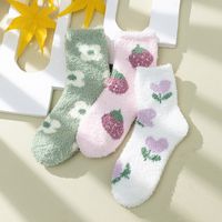 Women's Sweet Flower Coral Fleece Ankle Socks 1 Set main image 2