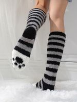 Women's Cute Stripe Paw Print Coral Fleece Ankle Socks main image 1