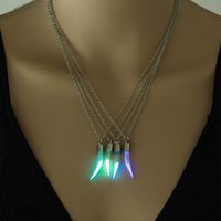 Fashion Wolf Tooth Shape Alloy Glass Luminous Gold Plated Women's Pendant Necklace 1 Piece main image 5