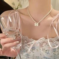 Elegant Schmetterling Aryl Imitationsperle Perlen Künstlicher Diamant Frau Halskette Mit Anhänger 1 Stück main image 3