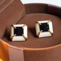 1 Pair Elegant Retro Luxurious Square Alloy 18K Gold Plated Ear Studs main image 3