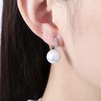 Retro Geometric Alloy Inlay Artificial Pearls Zircon Women's Earrings 1 Pair main image 4