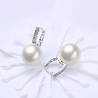 Rétro Géométrique Alliage Incruster Perles Artificielles Zircon Femmes Des Boucles D'oreilles 1 Paire main image 2
