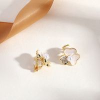 Fashion Round Heart Shape Flower Brass Inlay Artificial Pearls Rhinestones Opal Ear Clips 1 Pair sku image 13