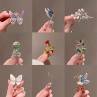 Simple Style Bow Knot Alloy Rhinestones Women's Brooches main image 1
