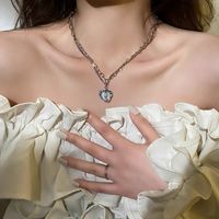 Fashion Sweet Geometric Heart Shape Alloy Plating Metal Artificial Gemstones Rhinestones Women's Necklace main image 4