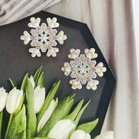 Fashion Snowflake Alloy Inlay Artificial Pearls Rhinestones Women's Earrings 1 Pair sku image 1
