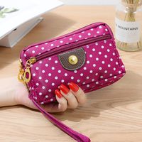 Women's Solid Color Silk Magnetic Buckle Coin Purses sku image 3