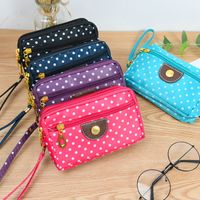 Women's Solid Color Silk Magnetic Buckle Coin Purses main image 3