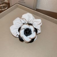 Elegante Flor Cuero Sintético Diamantes De Imitación Artificiales Pinza Para El Cabello 1 Pieza sku image 6