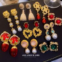 Vintage Style Heart Shape Alloy Plating Artificial Rhinestones Women's Earrings 1 Pair main image 1