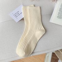 Frau Japanischer Stil Einfarbig Nylon Wolle Jacquard Crew Socken sku image 3