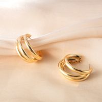 Fashion Solid Color Metal Plating Hollow Out Women's Ear Studs 1 Pair main image 3