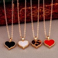 Fashion Heart Shape Alloy Enamel Women's Pendant Necklace 1 Piece main image 1