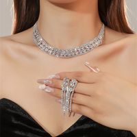 Mujeres De Lujo Moda Rombos Aleación Diamantes De Imitación Pendientes Collar Conjunto De Joyas Enchapado Diamante Diamantes De Imitación 1 Juego sku image 3
