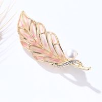 Fashion Flamingo Butterfly Shell Alloy Inlay Artificial Diamond Women's Brooches sku image 1