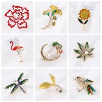 Fashion Flamingo Butterfly Shell Alloy Inlay Artificial Diamond Women's Brooches main image 5
