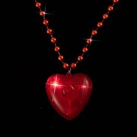 Retro Heart Shape Plastic Beaded Unisex Pendant Necklace main image 3